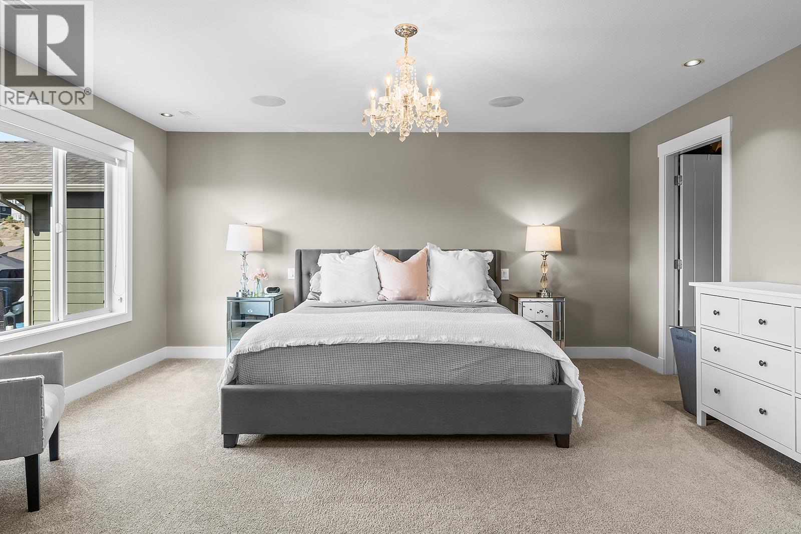 2401 Tallus Heights Drive - Image 30