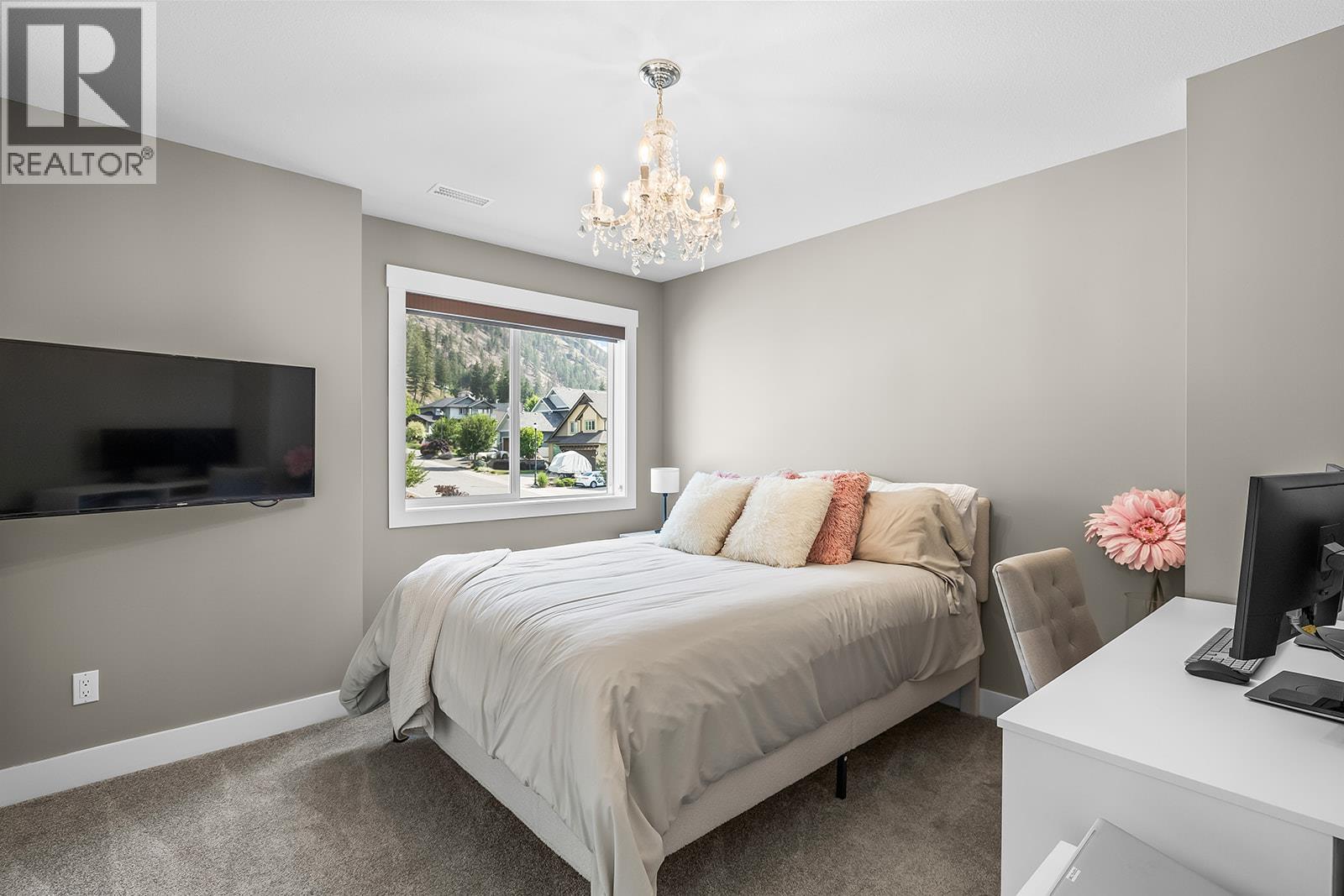 2401 Tallus Heights Drive - 36