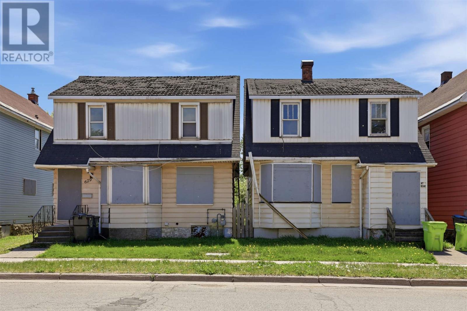 629-633 Queen ST W - Image 3
