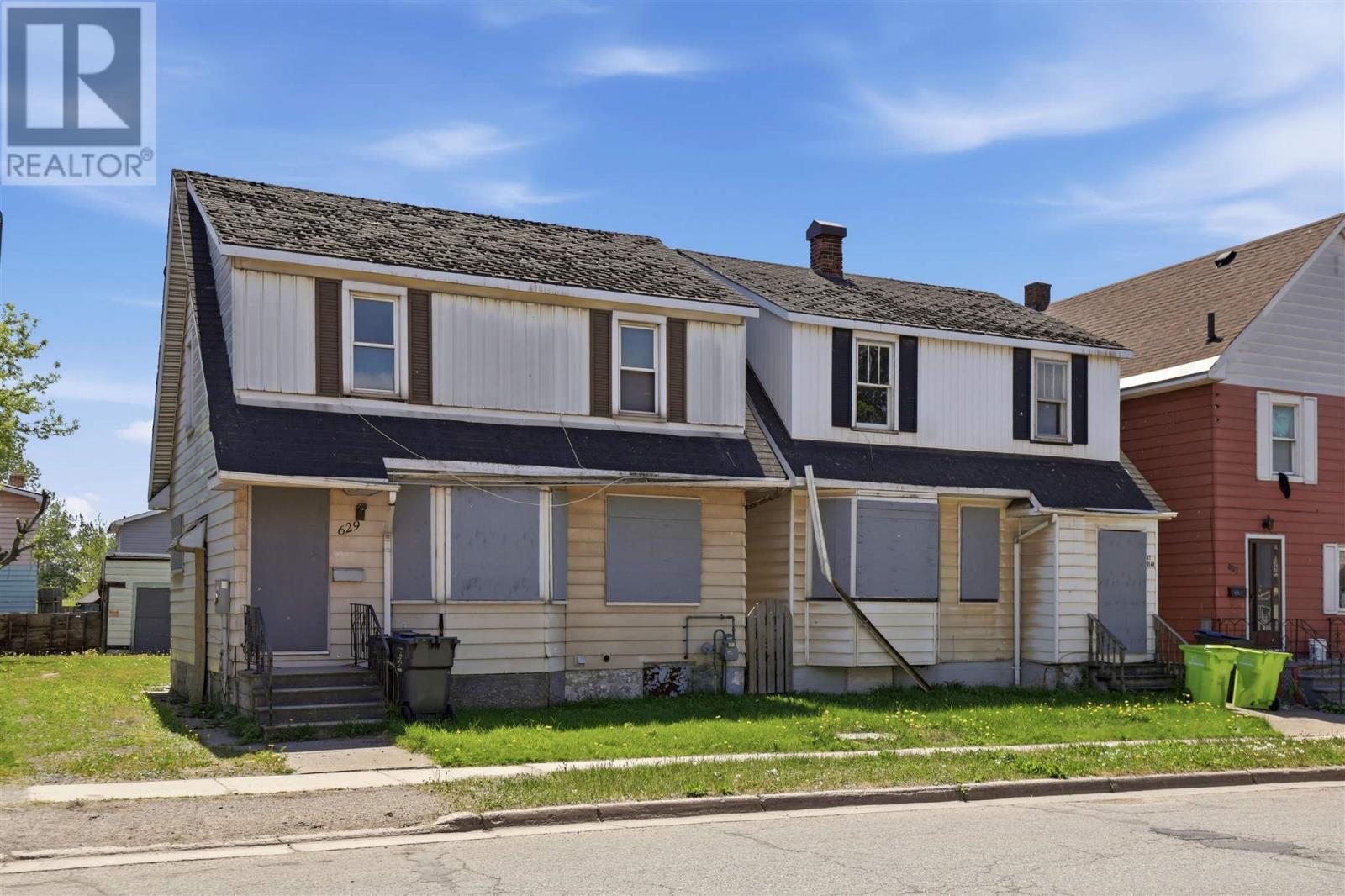 629-633 Queen ST W - 2
