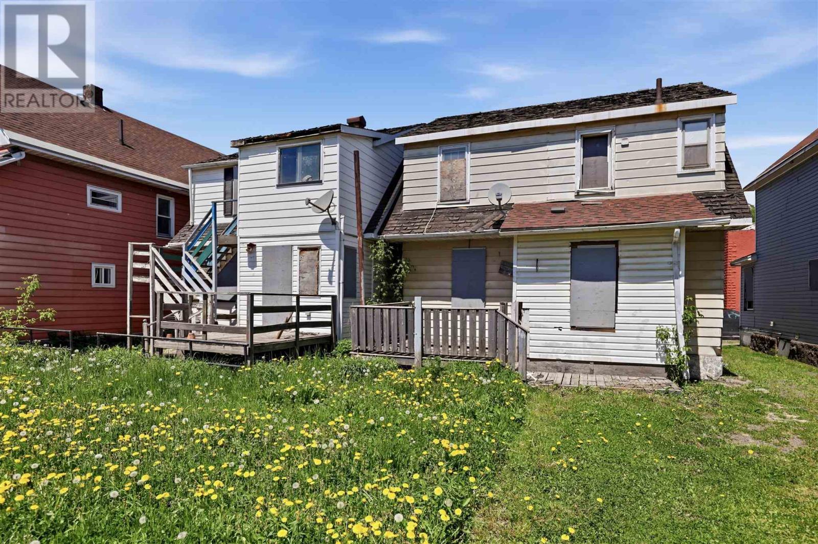 629-633 Queen ST W - 6