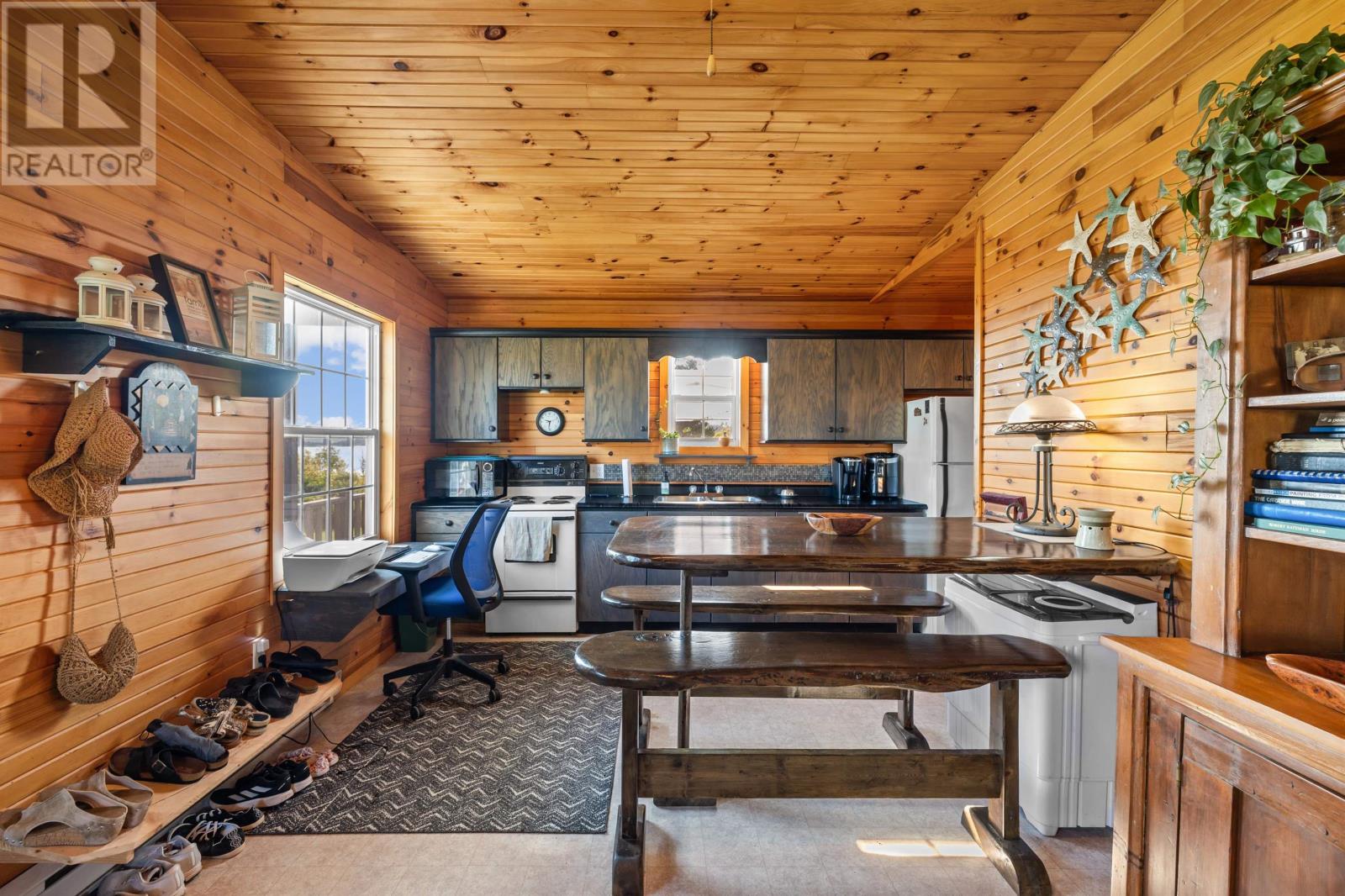 140 SULLIVAN Road - 6