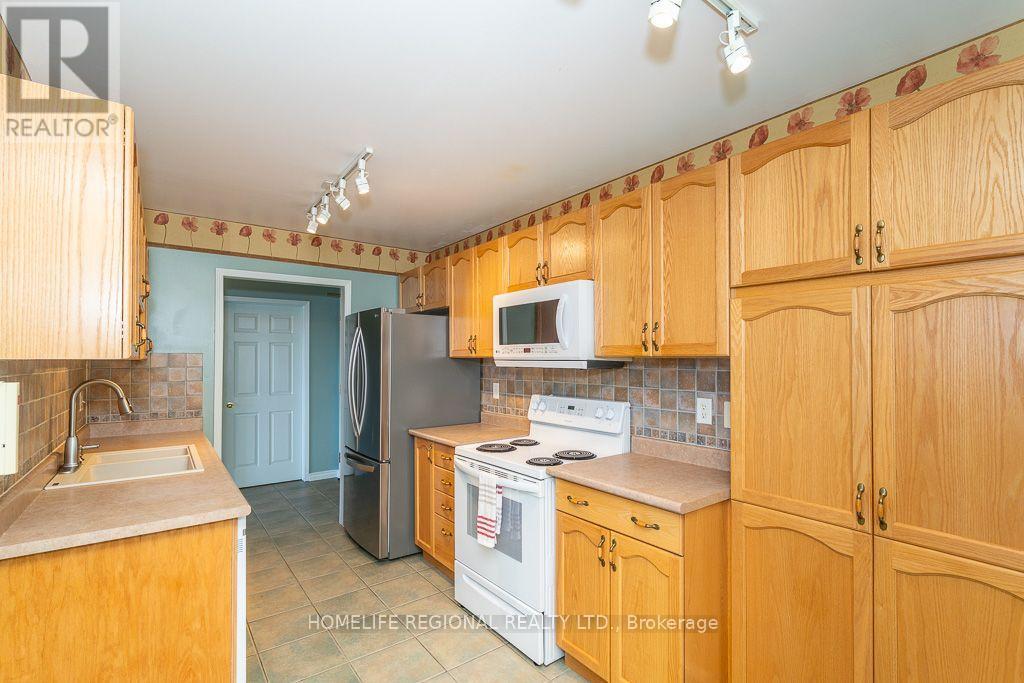 #611 2085 AMHERST HEIGHTS DRIVE - Image 19