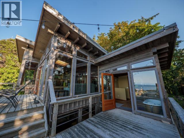 1586/1592 VANCOUVER BLVD - 36