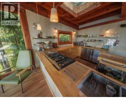 4pc Bathroom - 1586/1592 Vancouver Blvd, Savary Island, BC V0N2G0 Photo 10