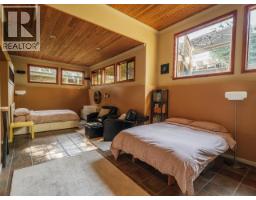 1586/1592 Vancouver Blvd, Savary Island, BC V0N2G0 Photo 11