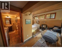 1586/1592 Vancouver Blvd, Savary Island, BC V0N2G0 Photo 14