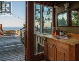 1586/1592 Vancouver Blvd, Savary Island, BC V0N2G0 Photo 25