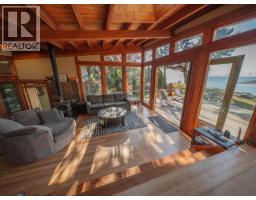 Kitchen - 1586/1592 Vancouver Blvd, Savary Island, BC V0N2G0 Photo 6