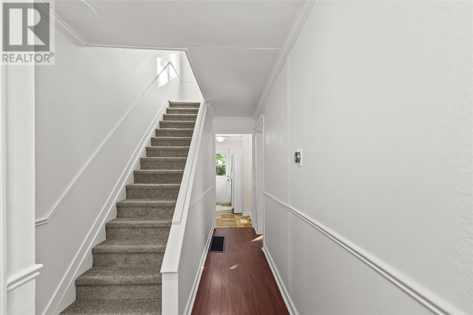 31 Bannerman Street, St. John's — photo 2
