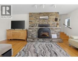 2664 Heald Rd, Shawnigan Lake, BC V0R2W0 Photo 18