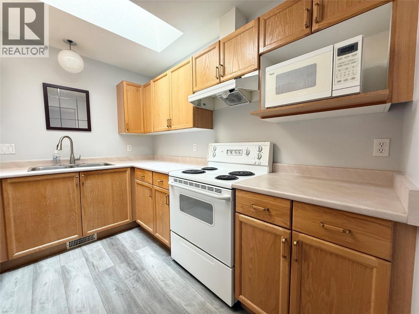 #6 2760 Voght Street - Image 8