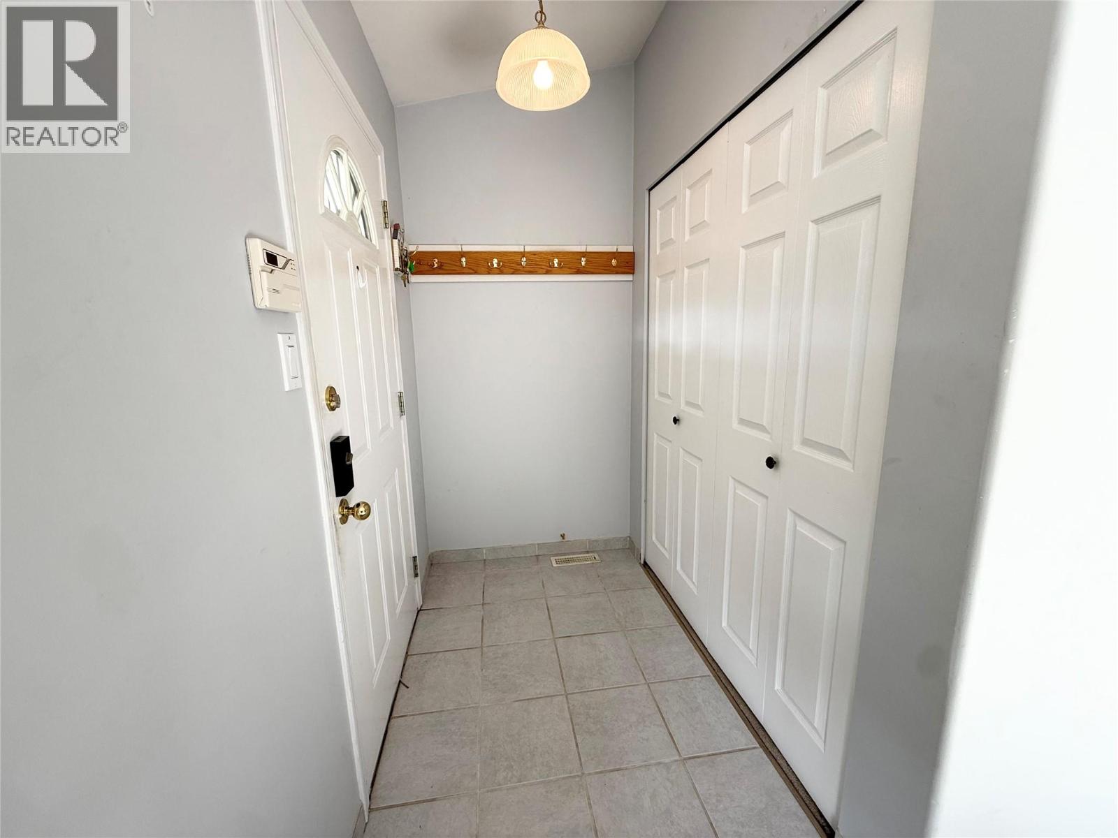 #6 2760 Voght Street - 23