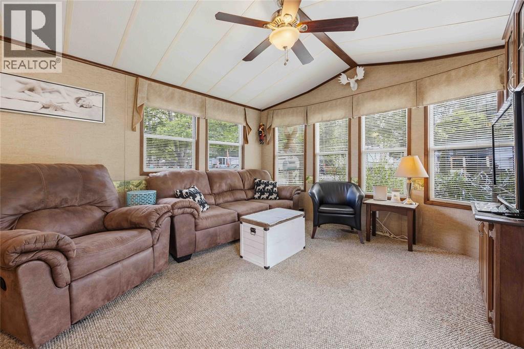 #J3 9338 W Ipperwash ROAD - 7
