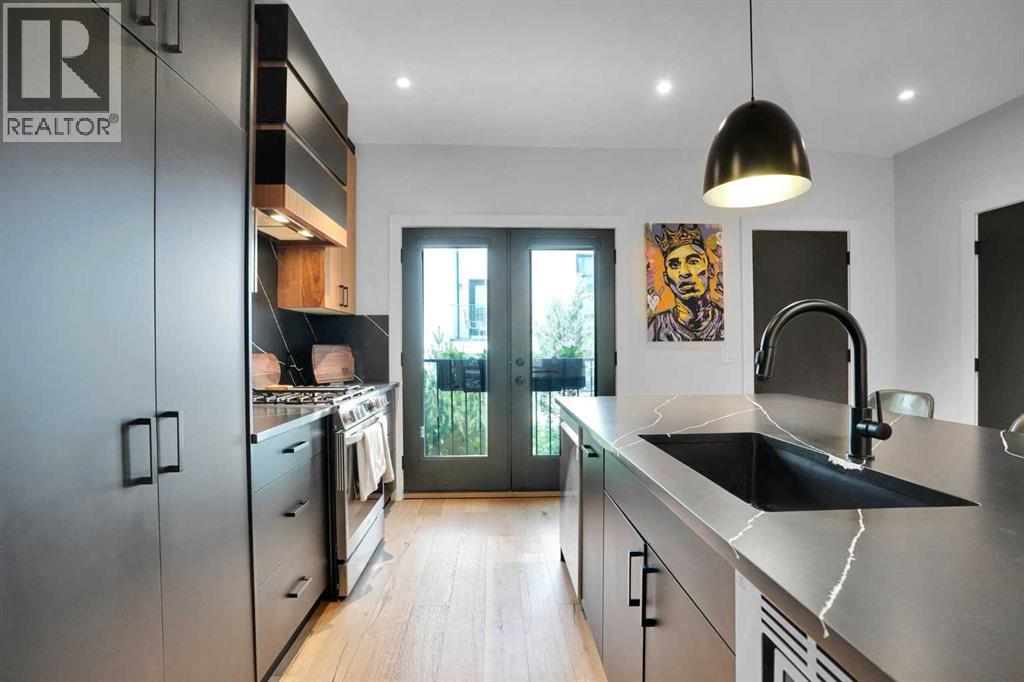 1042 13 Avenue SW - Image 12