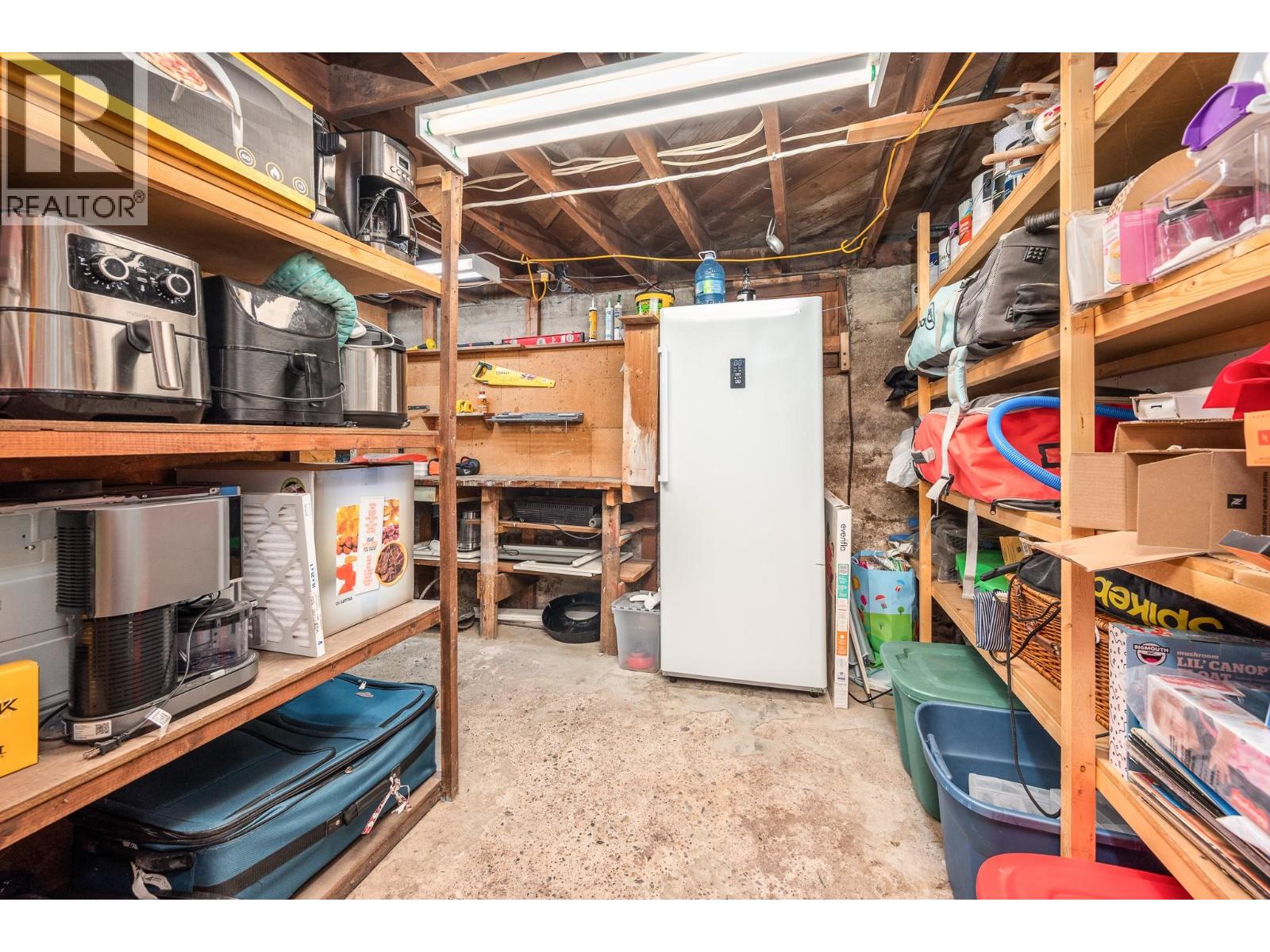 2605 27 Street - 21