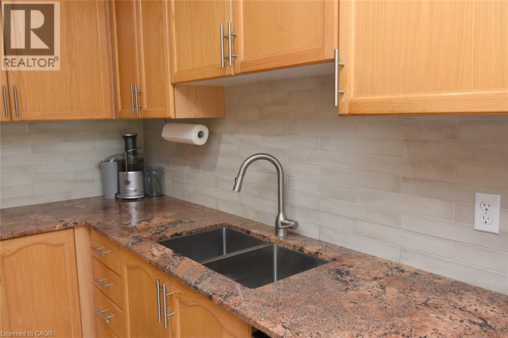 57 TOWNMANSION Drive - 11