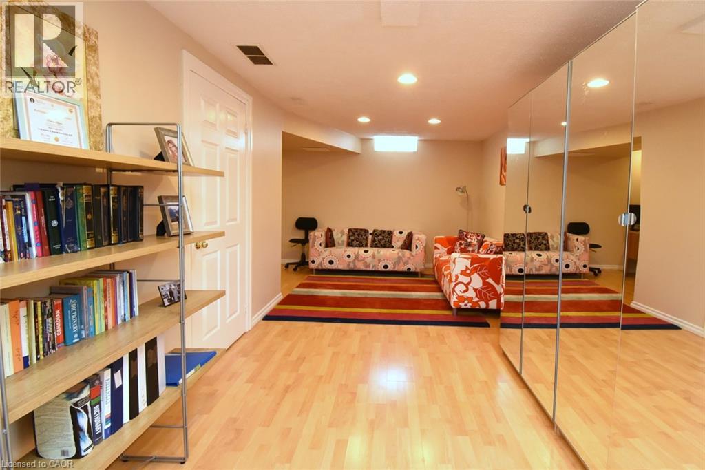 57 TOWNMANSION Drive - 29