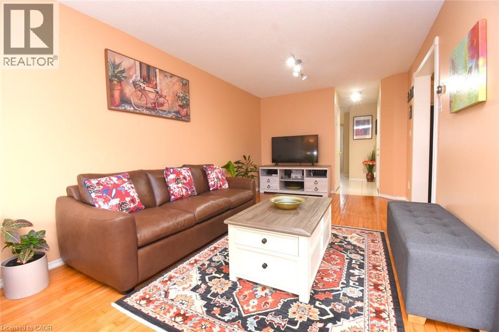 57 TOWNMANSION Drive - 9