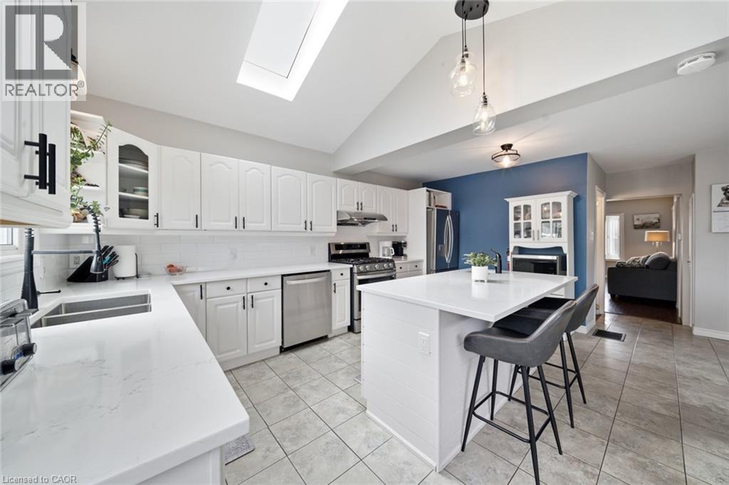 38 TENTH Avenue - 7