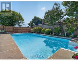 47 Churchill Avenue, Oshawa, ON L1G3K5 Photo 9