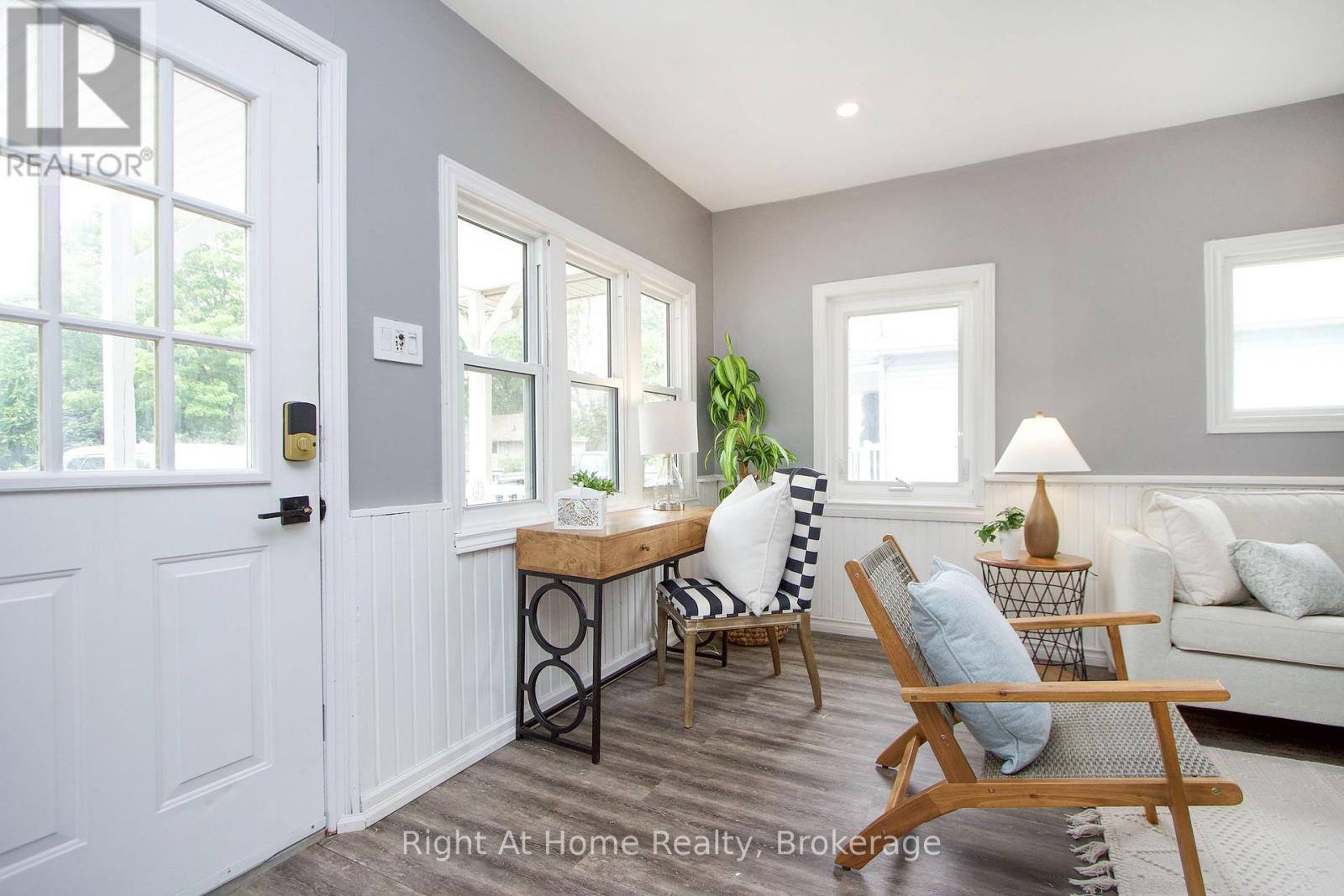 39 LAKEVIEW AVENUE - 8