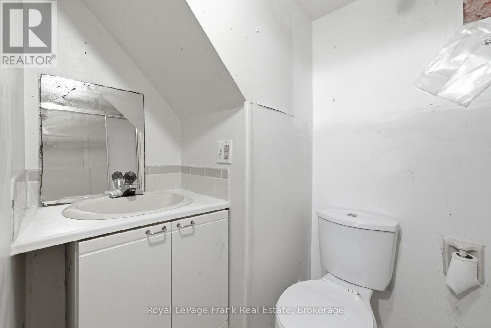 778 SHAW STREET - 24