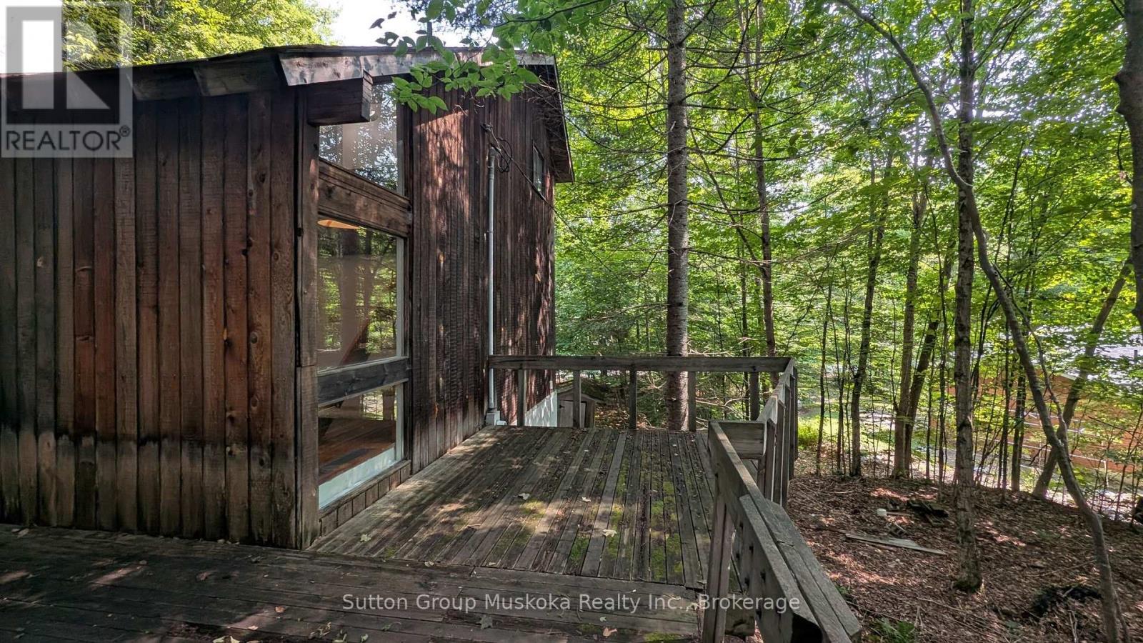 213 WOODLAND DRIVE - 7
