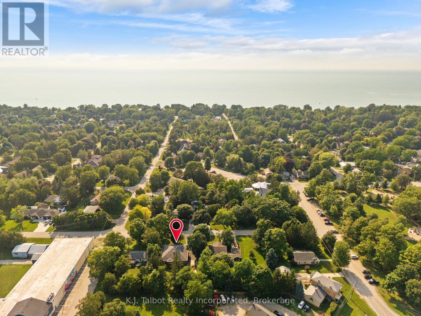 4 JOHN AVENUE - 47