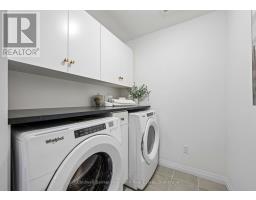 636 Anton Crescent, Kitchener, ON N2R0T8 Photo 24