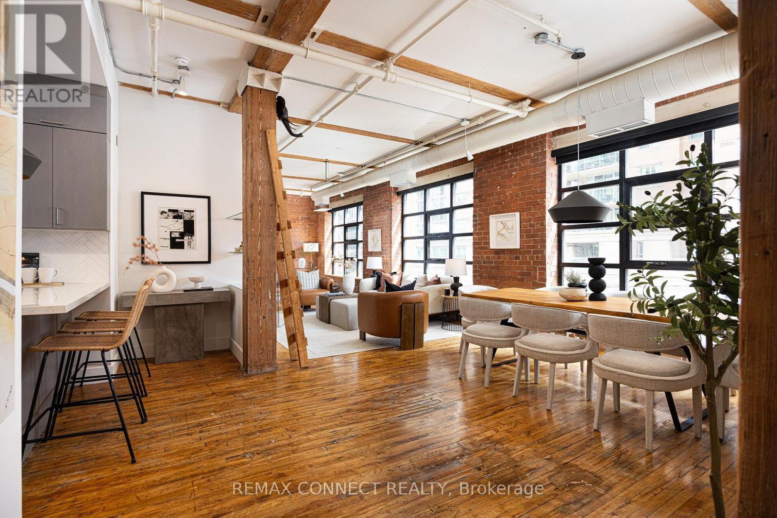 #301 90 SHERBOURNE STREET - 2