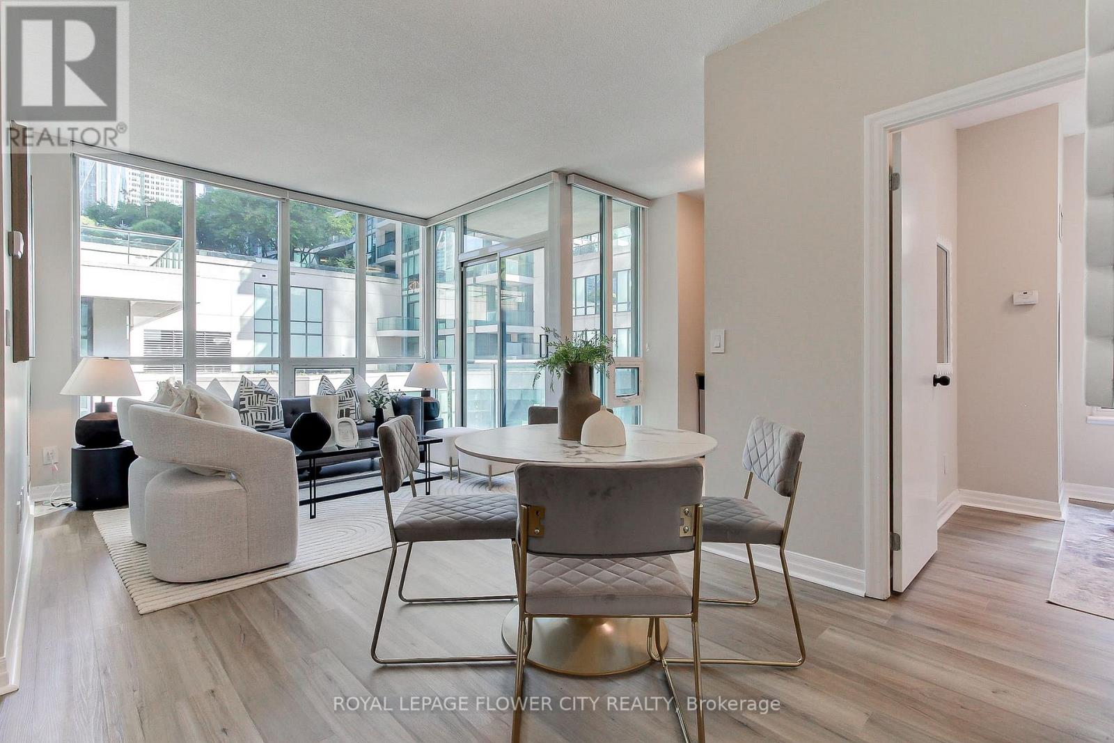 #302 12 YONGE STREET - 10