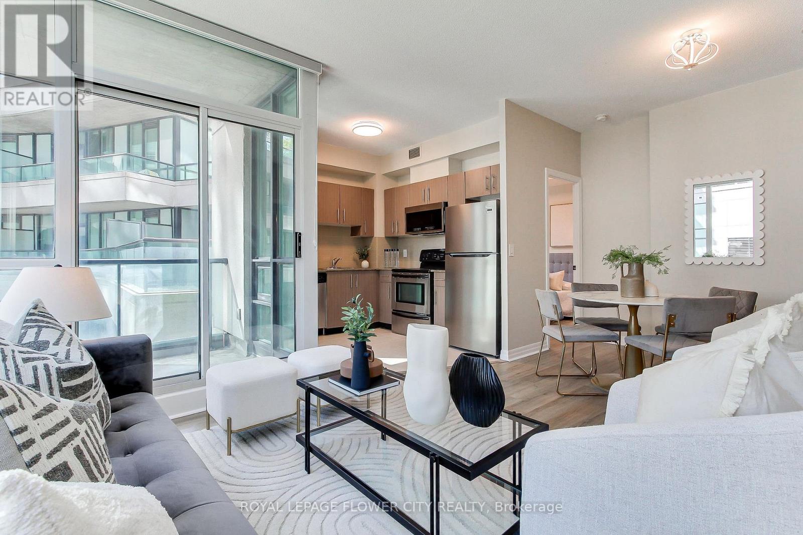 #302 12 YONGE STREET - 20