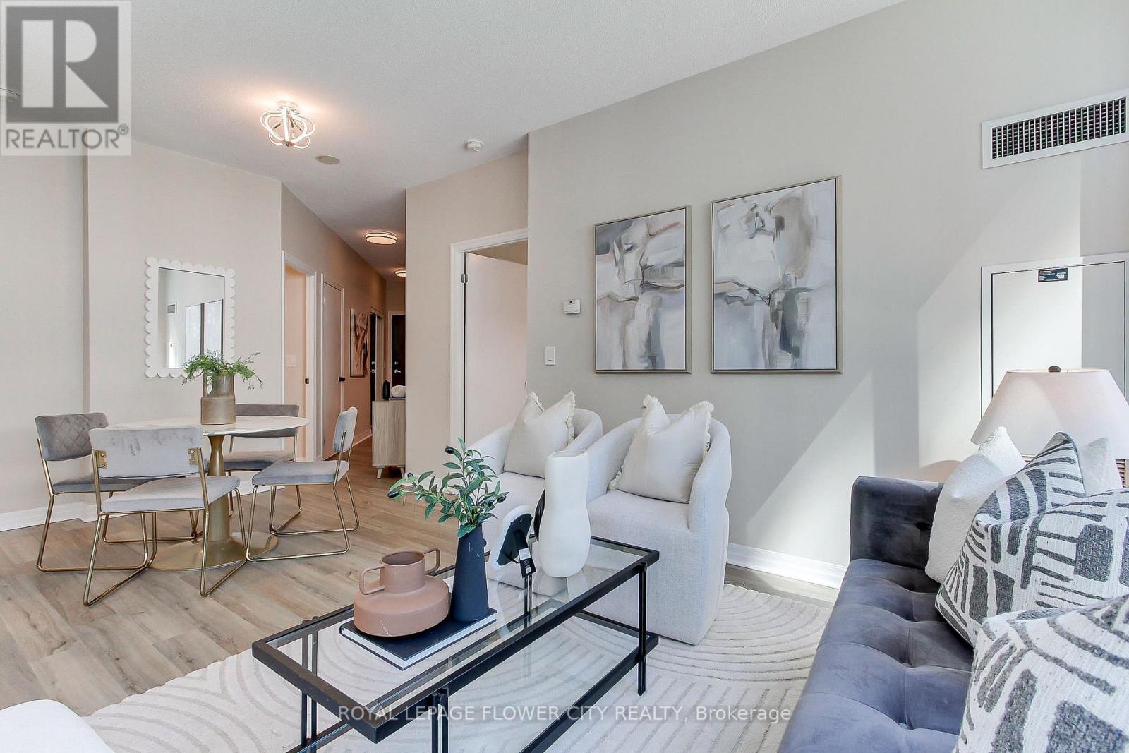 #302 12 YONGE STREET - 21