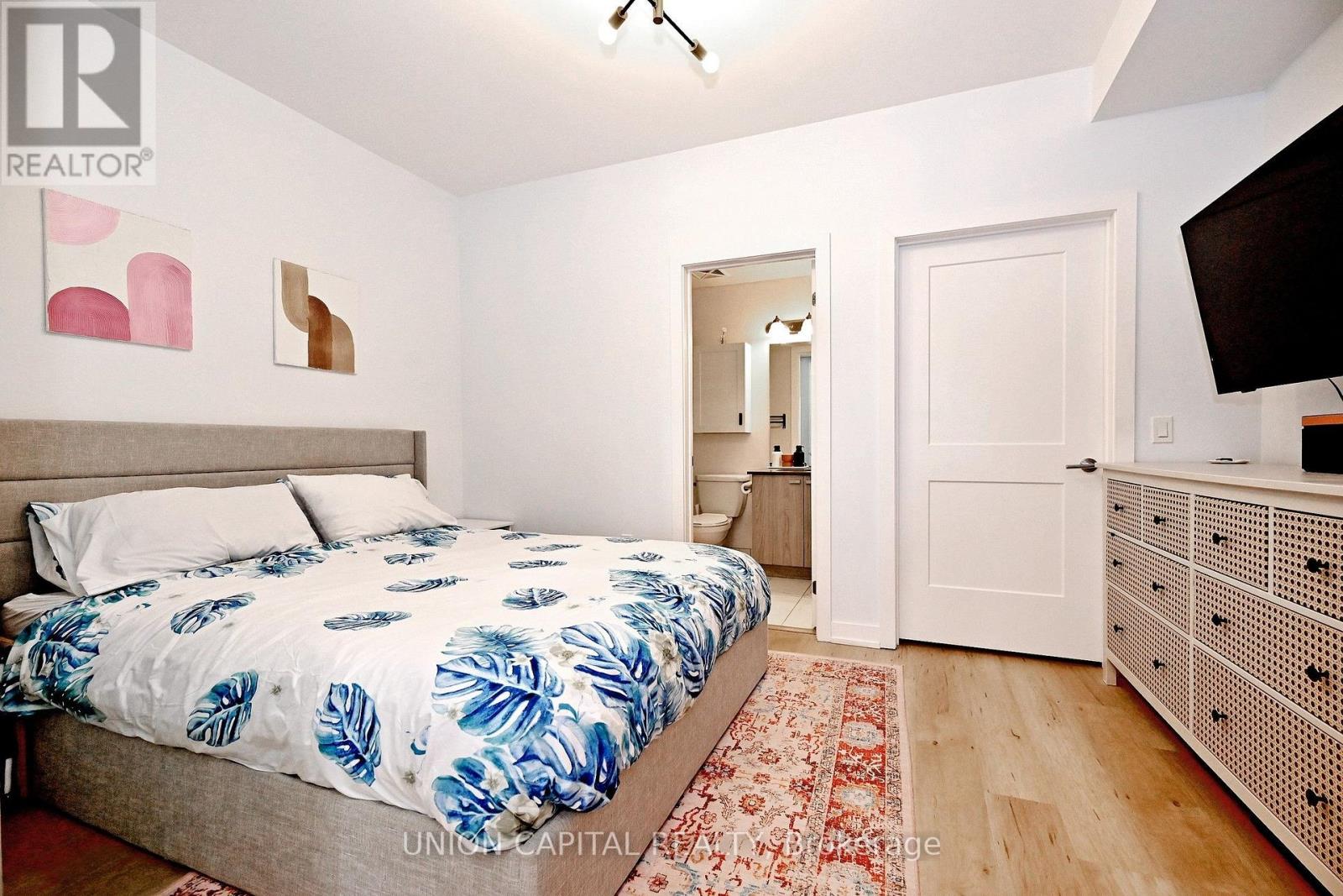#39 57 FINCH AVENUE W - 16