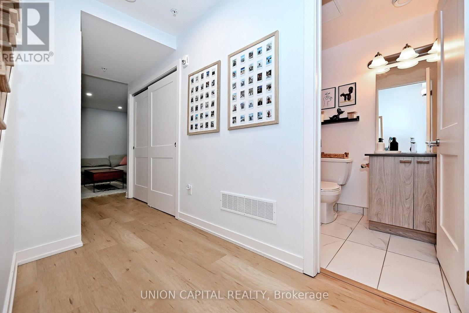 #39 57 FINCH AVENUE W - 30