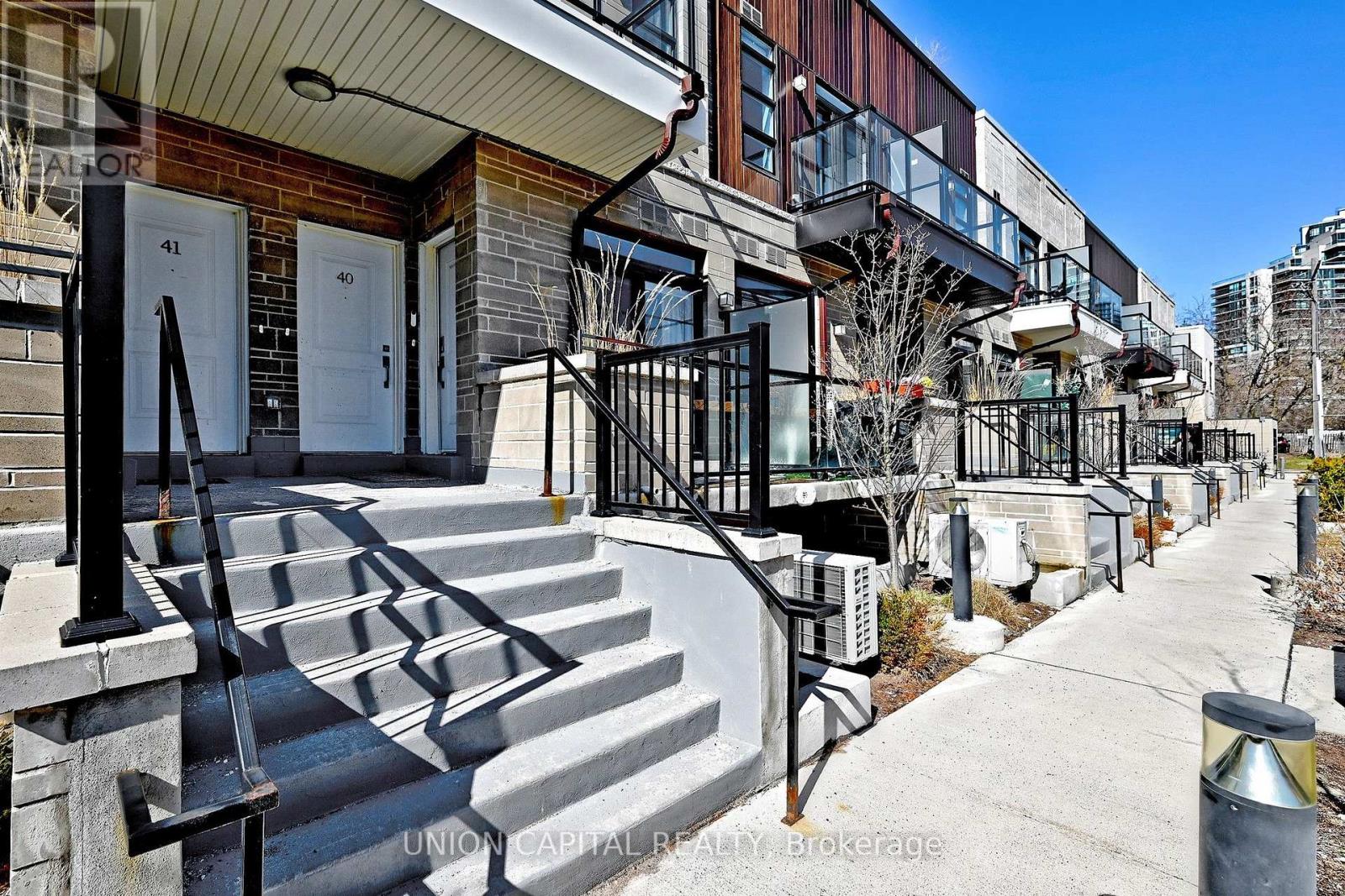 #39 57 FINCH AVENUE W - 39
