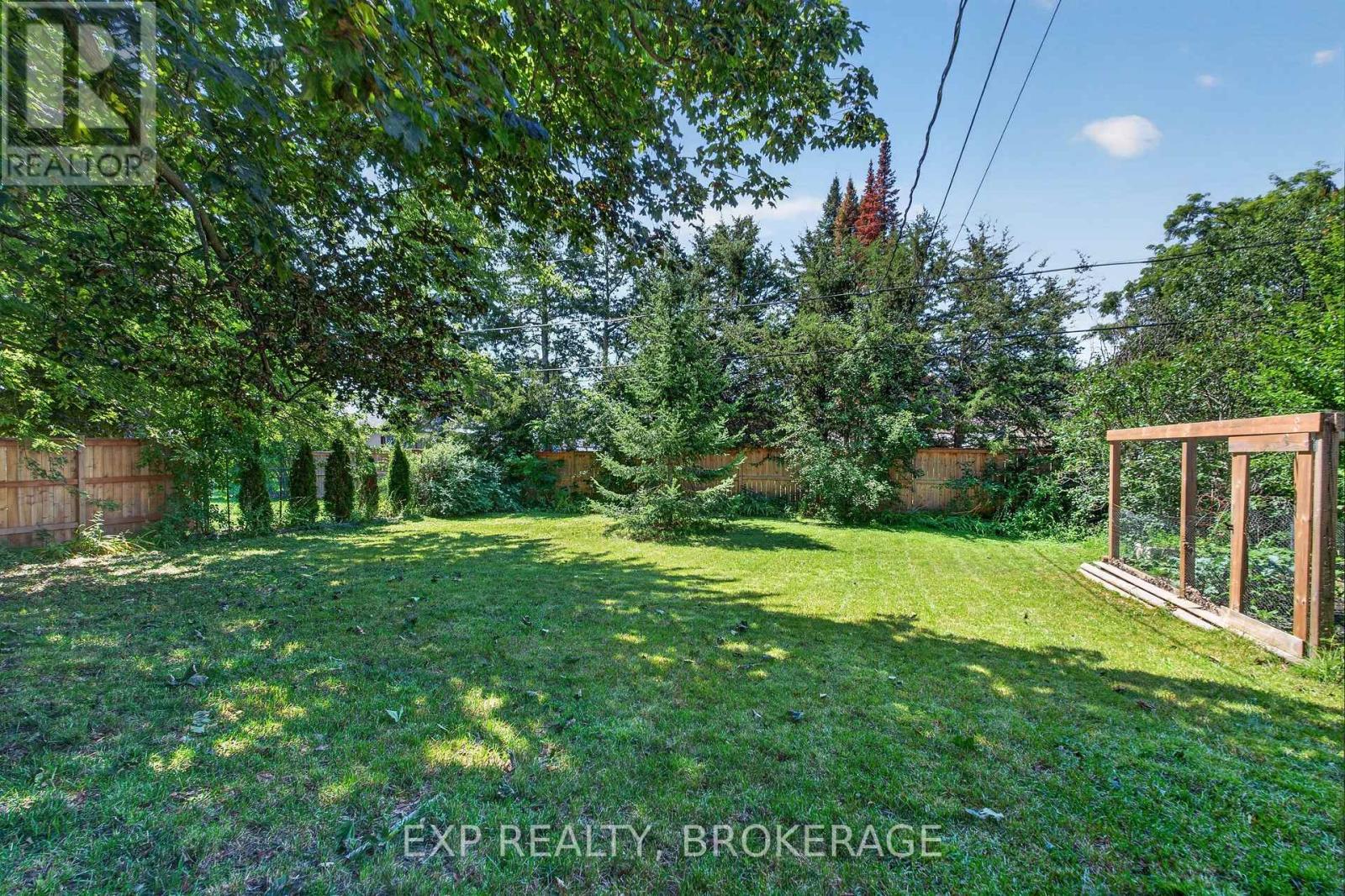 659 SUSSEX BOULEVARD - 28