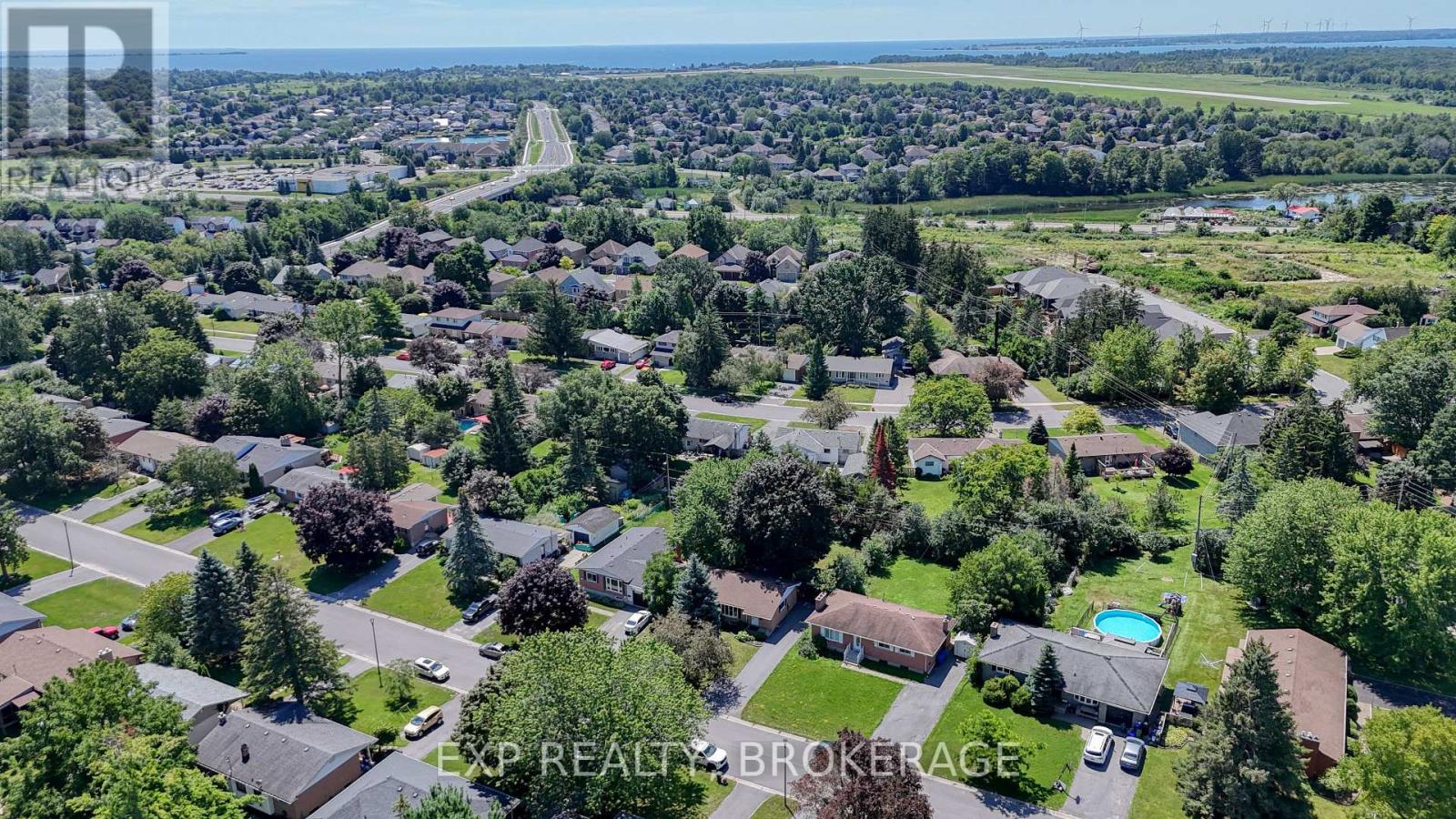659 SUSSEX BOULEVARD - Image 36