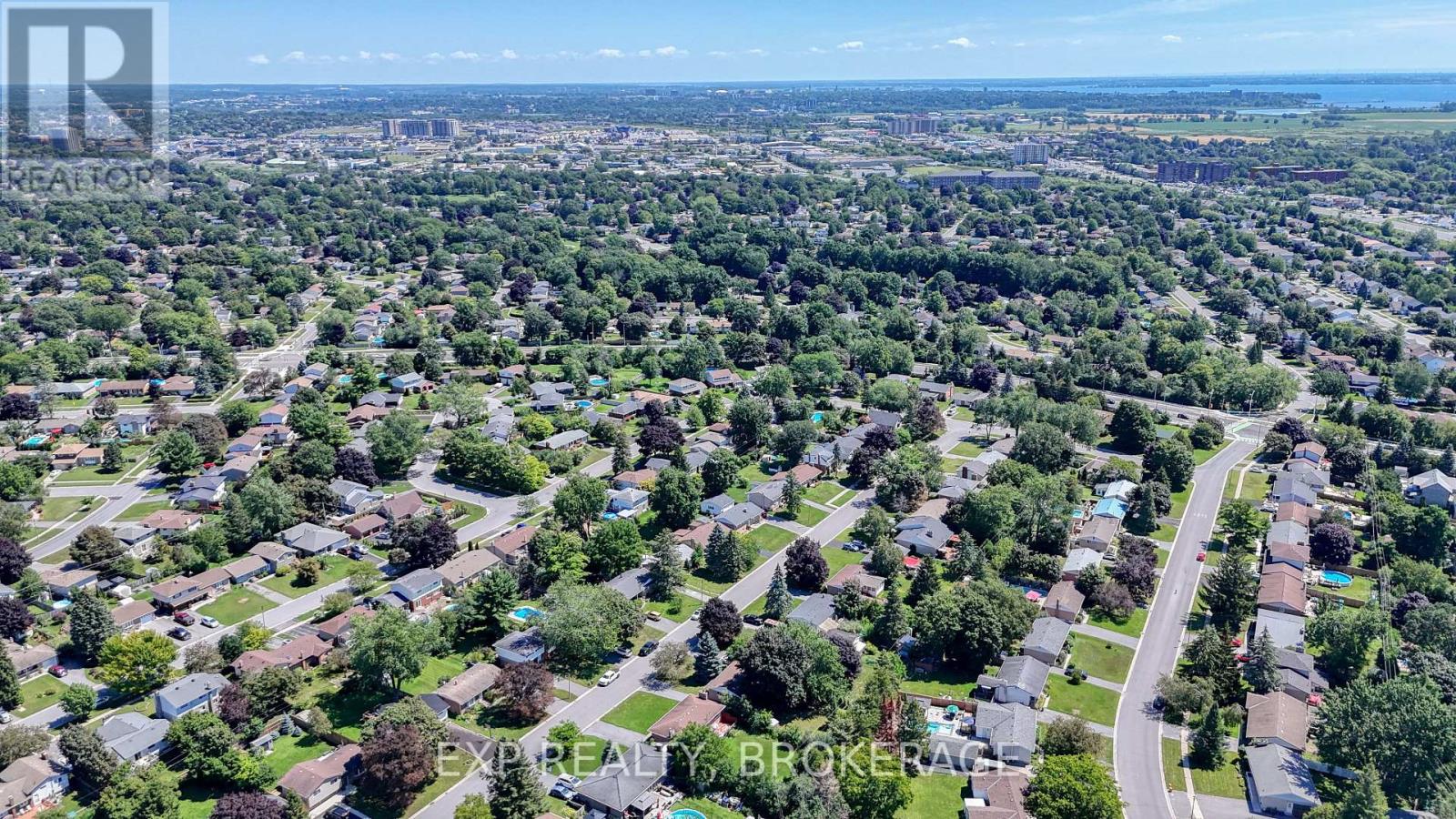 659 SUSSEX BOULEVARD - 37