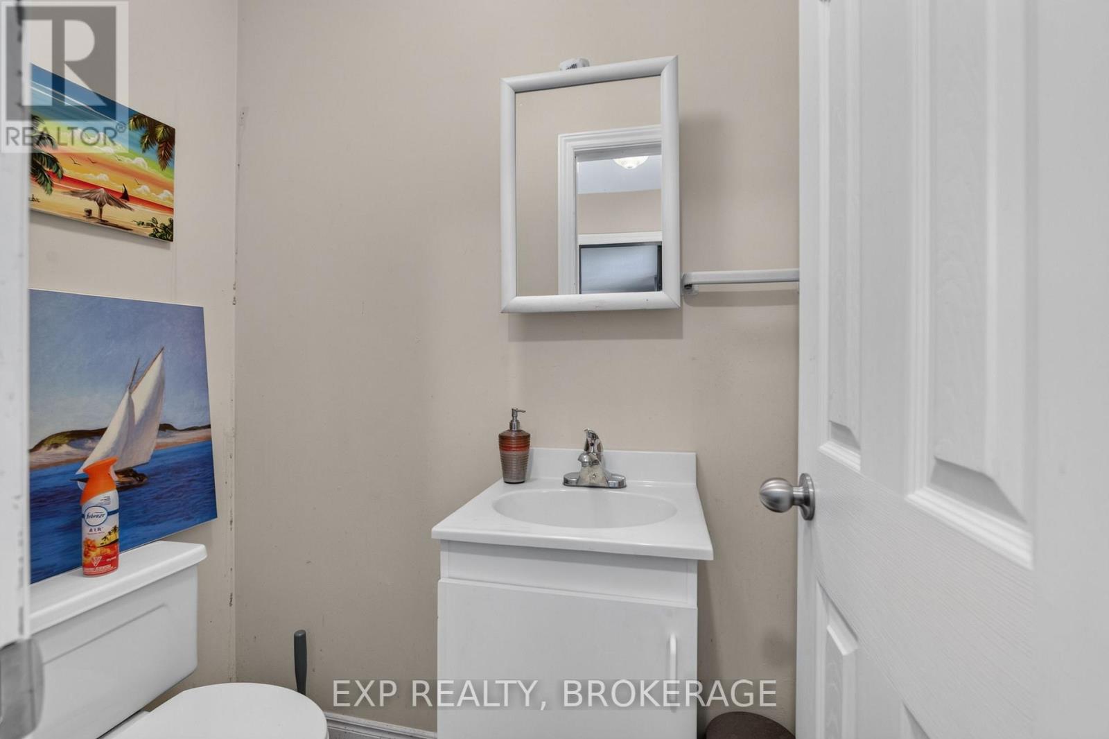 659 SUSSEX BOULEVARD - Image 5