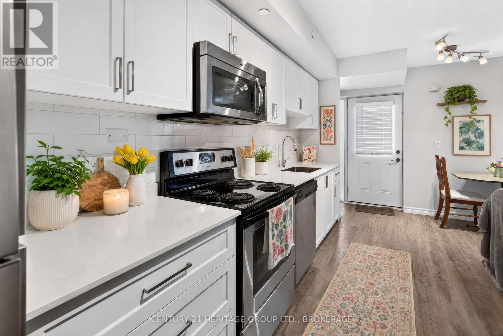 #A1 121 QUEEN STREET - 8