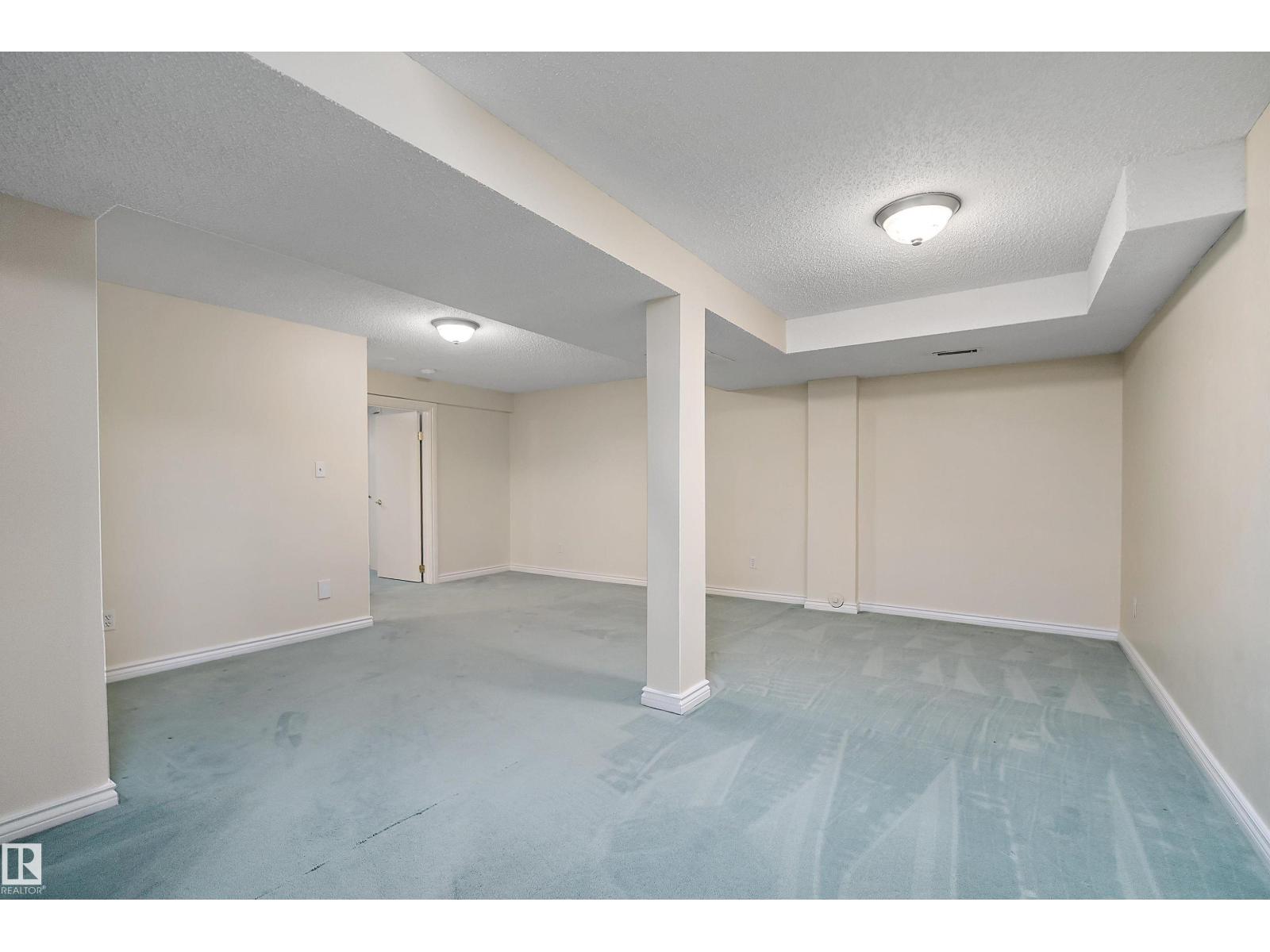 4823 32 Avenue NW - Photo 31