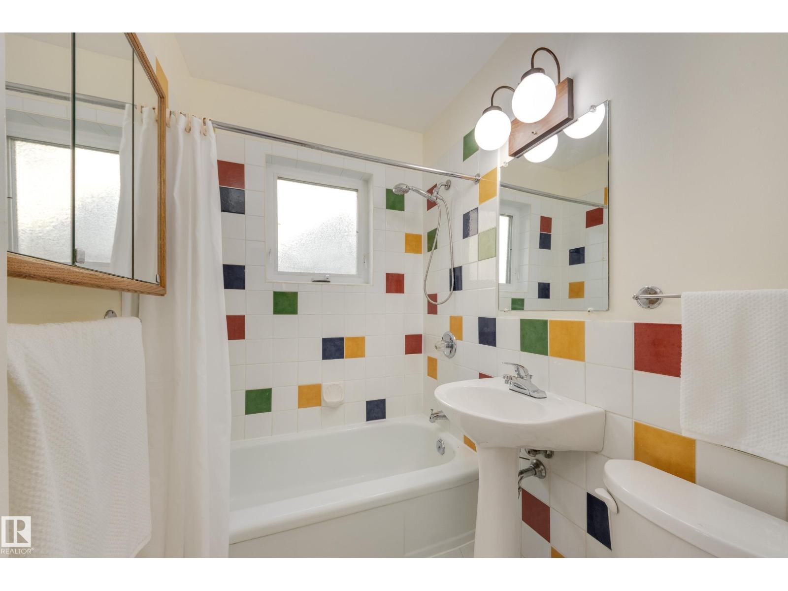 10644 65 AV NW - Image 19