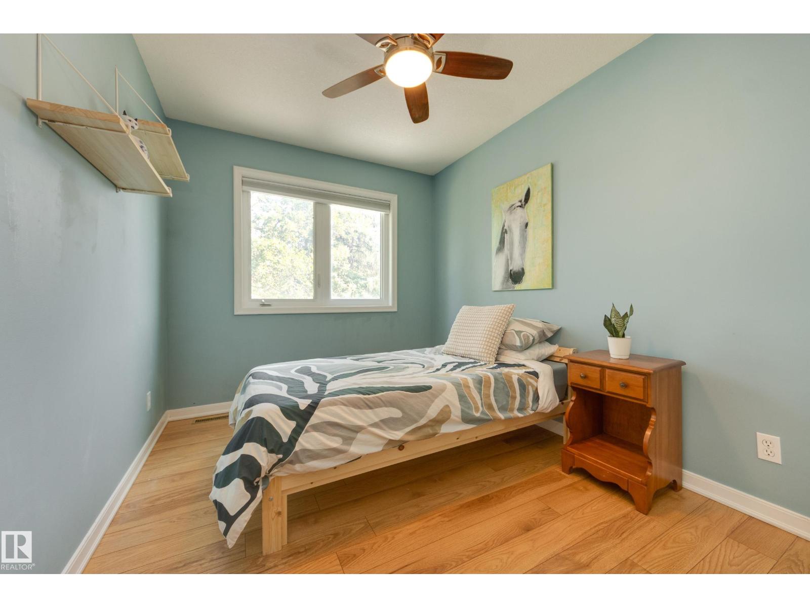 10644 65 AV NW - 24
