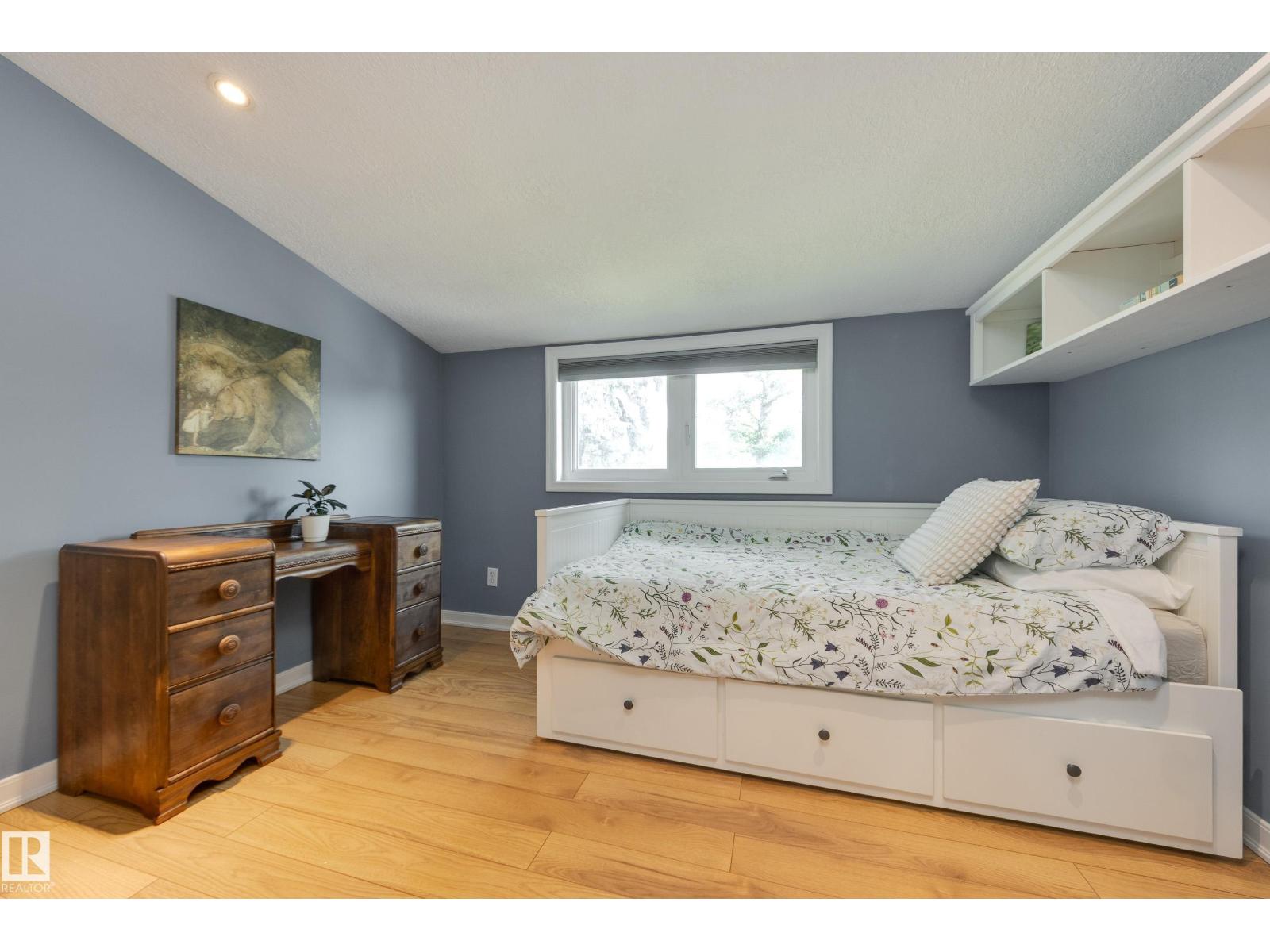 10644 65 AV NW - Image 25