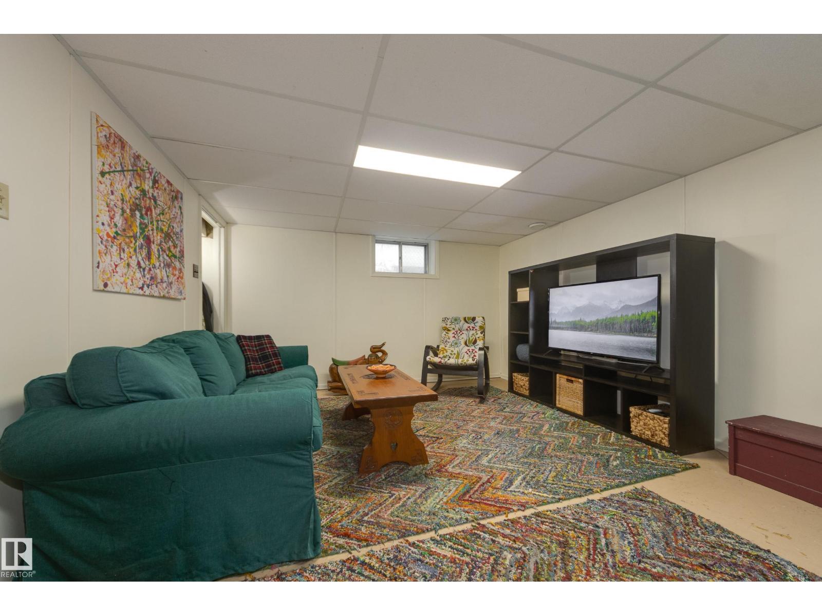 10644 65 AV NW - 28
