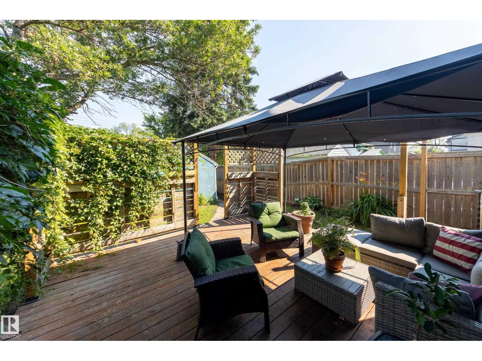 10644 65 AV NW - Image 36