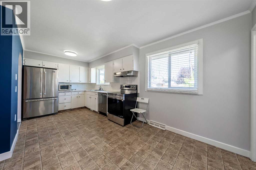 629 Agate Crescent Southeast - Photo 10