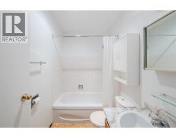 150 Skaha Place Unit# 416, Penticton, BC V2A7K1 Photo 8